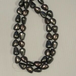 Vintage Ann Taylor Purple and Silver Pearl Necklace